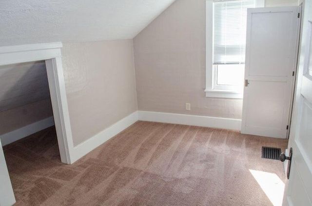 119 Calhoun Street, Battle Creek, MI 49017