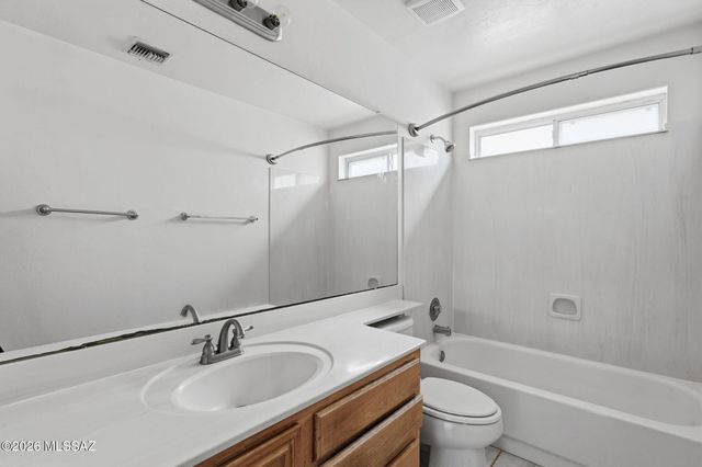 461 E Covered Wagon Drive, Tucson, AZ 85704