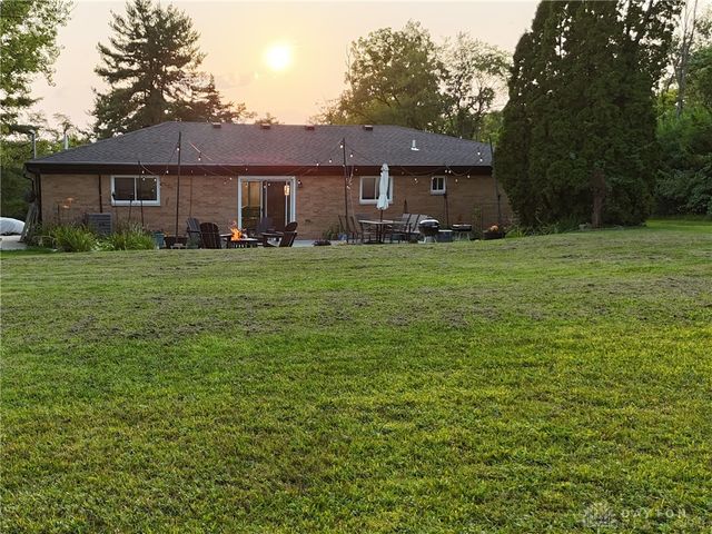 4634 Clayton Road, Brookville, OH 45309