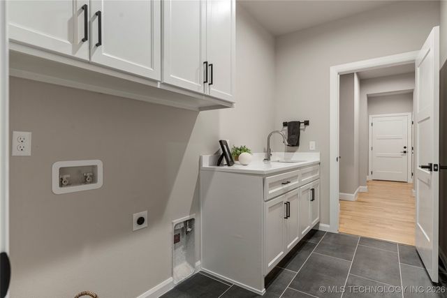 4708 S Sequoia Avenue, Broken Arrow, OK 74011