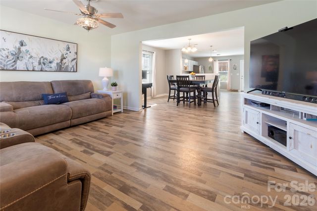 905 Alta Way, Kannapolis, NC 28081