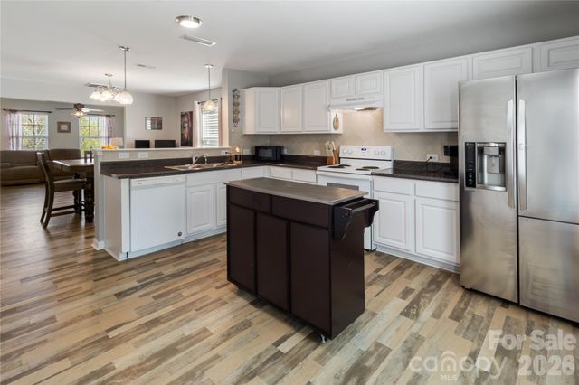 905 Alta Way, Kannapolis, NC 28081