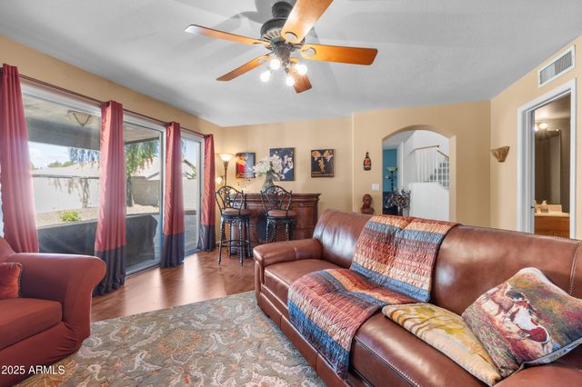 1892 W WILDHORSE Drive, Chandler, AZ 85286