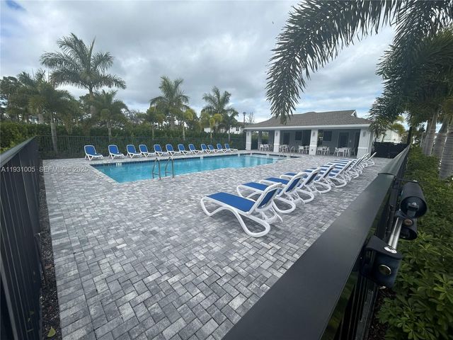 345 SE Crossoak Ln 0, Port St. Lucie, FL 34984