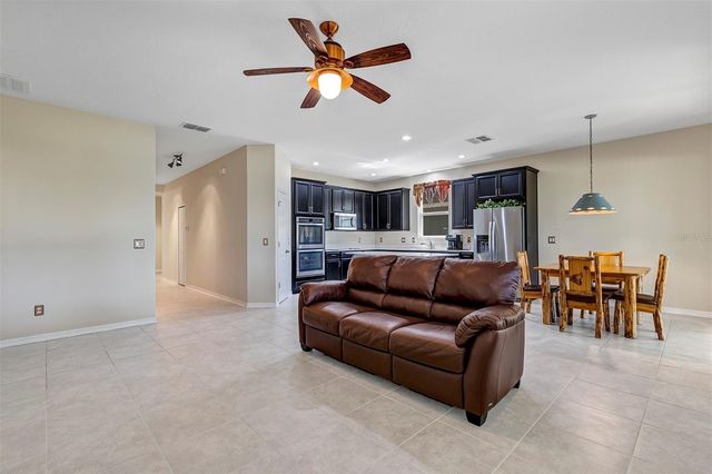 26868 WHITE PLAINS WAY, Leesburg, FL 34748