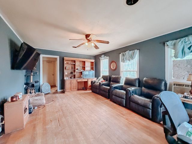 107 Havner Street, Corsicana, TX 75110