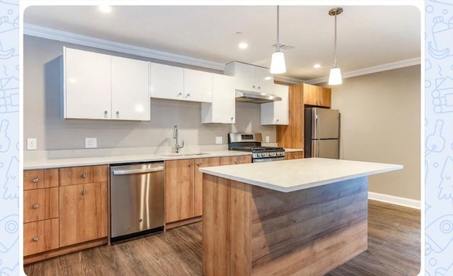 71 Legacy Blvd 410, Dedham, MA 02026