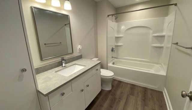 71 Legacy Blvd 410, Dedham, MA 02026