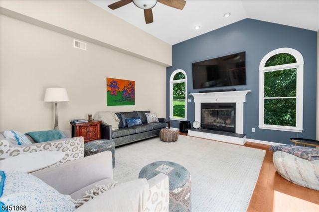 15 Austin Hill Rd, Clinton Twp., NJ 08809