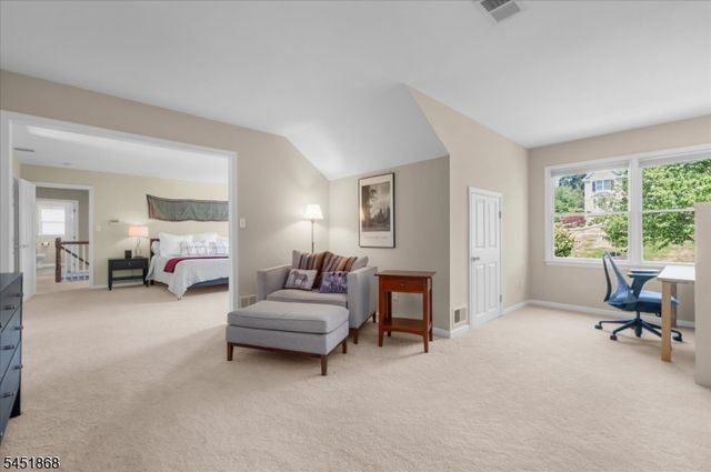 15 Austin Hill Rd, Clinton Twp., NJ 08809