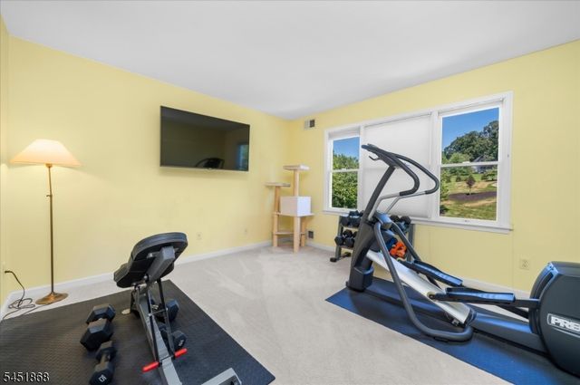 15 Austin Hill Rd, Clinton Twp., NJ 08809