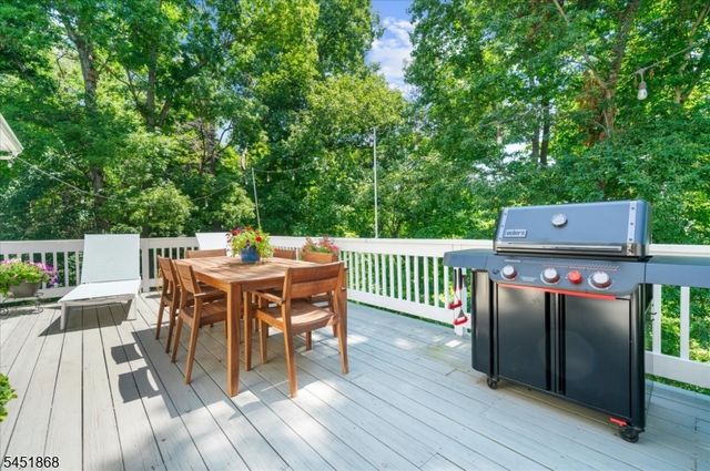 15 Austin Hill Rd, Clinton Twp., NJ 08809