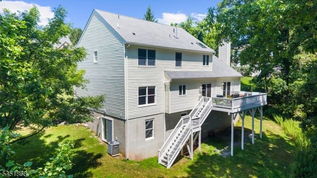 15 Austin Hill Rd, Clinton Twp., NJ 08809