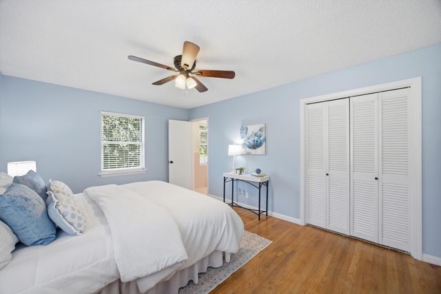 54 Kriswood Drive, Rossville, GA 30741