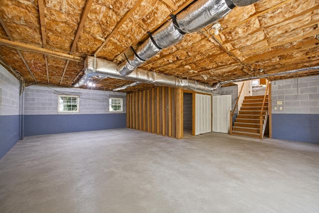 54 Kriswood Drive, Rossville, GA 30741