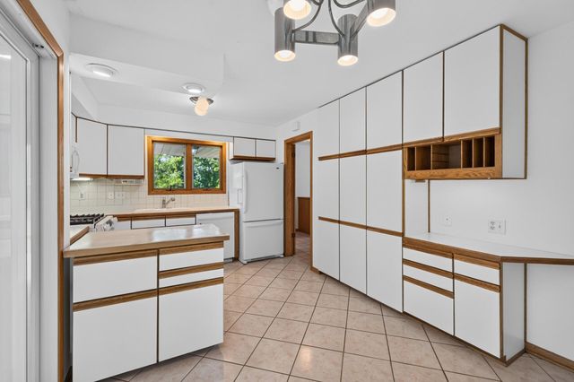 2313 Texas Avenue S, Saint Louis Park, MN 55426