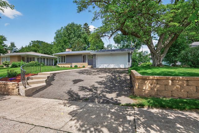 2313 Texas Avenue S, Saint Louis Park, MN 55426