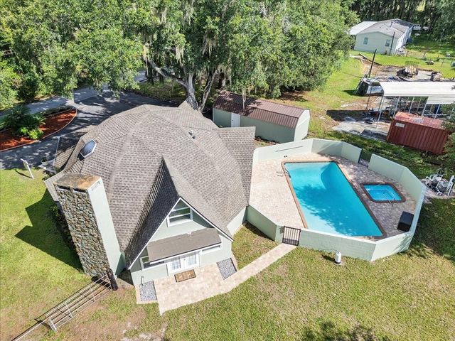 10424 LYONS AVENUE, Lithia, FL 33547