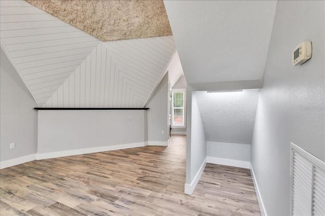 10424 LYONS AVENUE, Lithia, FL 33547