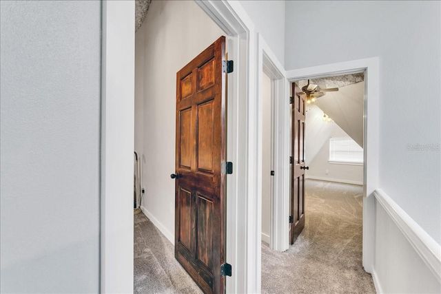 10424 LYONS AVENUE, Lithia, FL 33547