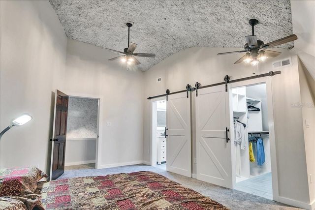 10424 LYONS AVENUE, Lithia, FL 33547