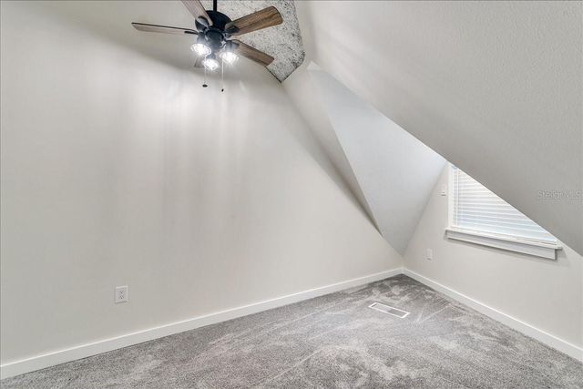 10424 LYONS AVENUE, Lithia, FL 33547