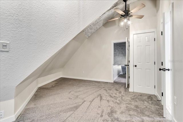10424 LYONS AVENUE, Lithia, FL 33547
