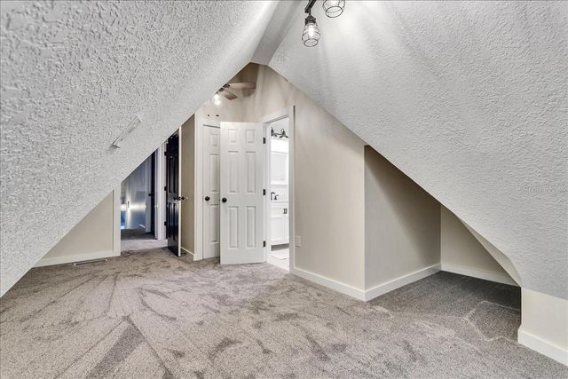 10424 LYONS AVENUE, Lithia, FL 33547
