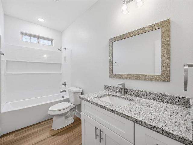 108 N Couch Street, Italy, TX 76651