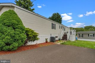 2304 Brownsville Rd Trlr A1, Feasterville Trevose, PA 19053