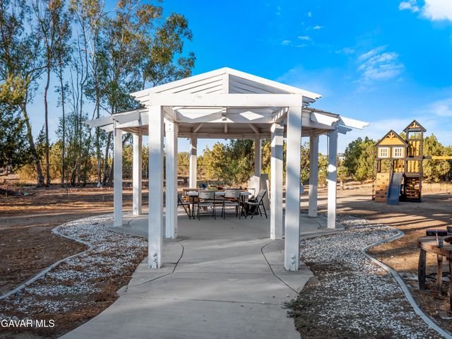 40646 W 27th Street, Palmdale, CA 93551