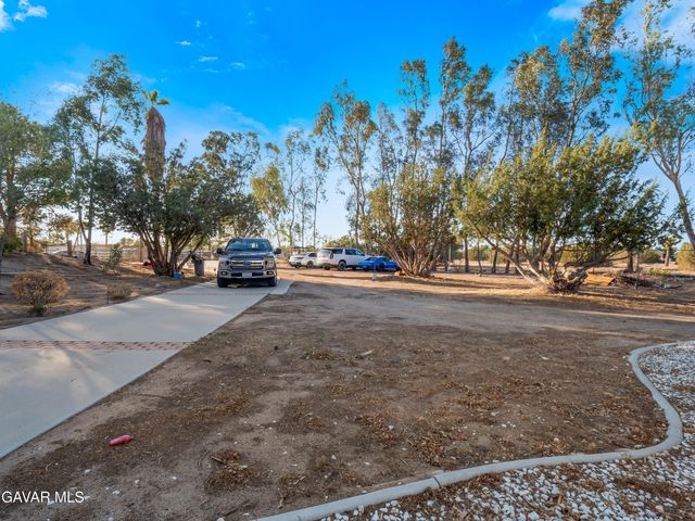 40646 W 27th Street, Palmdale, CA 93551