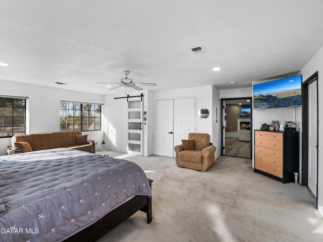 40646 W 27th Street, Palmdale, CA 93551