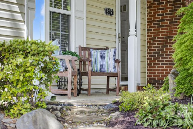 809 Rock Lake Glen, Fort Mill, SC 29715
