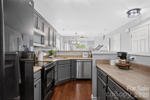 809 Rock Lake Glen, Fort Mill, SC 29715