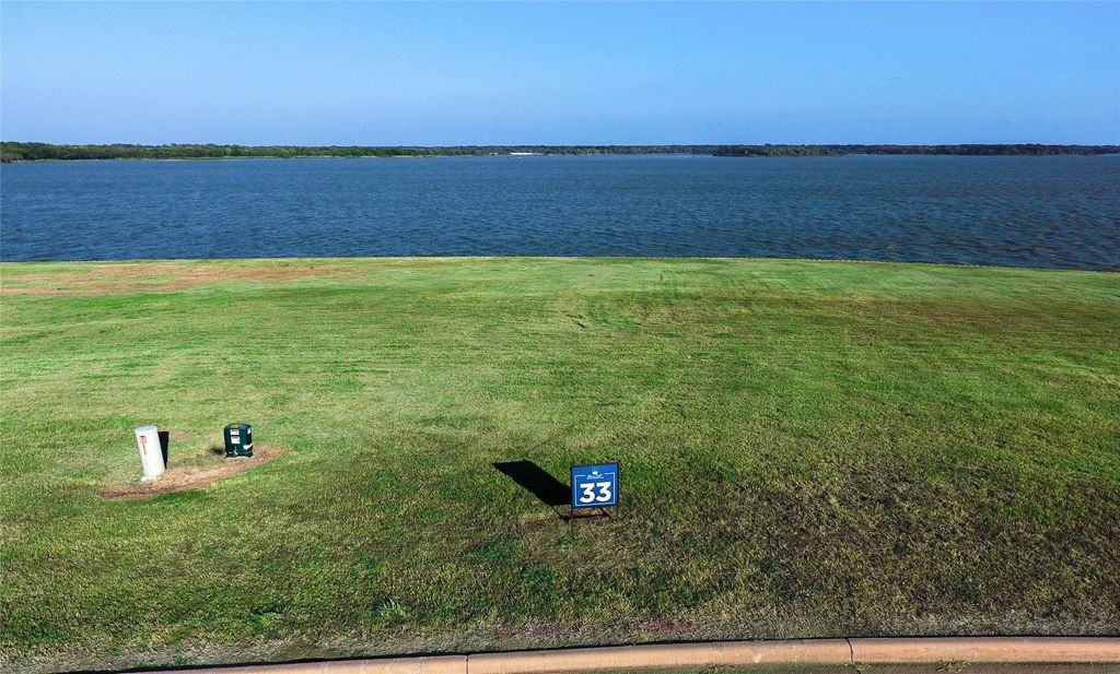 1213 Beacon Shore Drive, Kemp, TX 75143