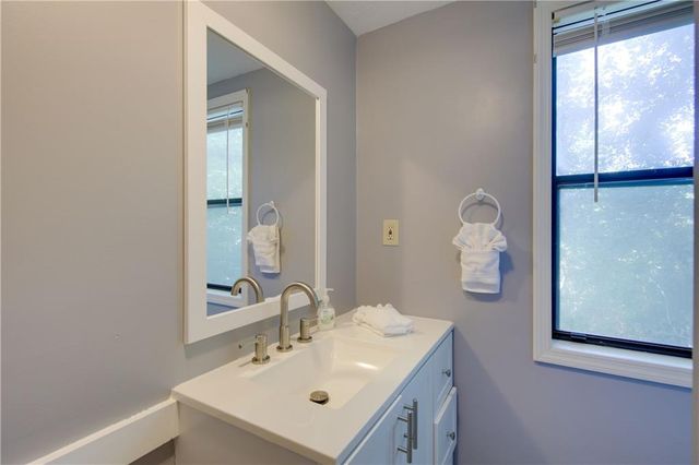 393 Garnet Drive, Ellijay, GA 30540