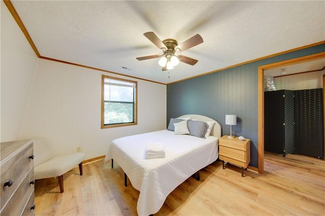 393 Garnet Drive, Ellijay, GA 30540