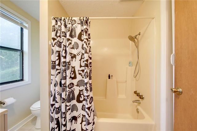 393 Garnet Drive, Ellijay, GA 30540