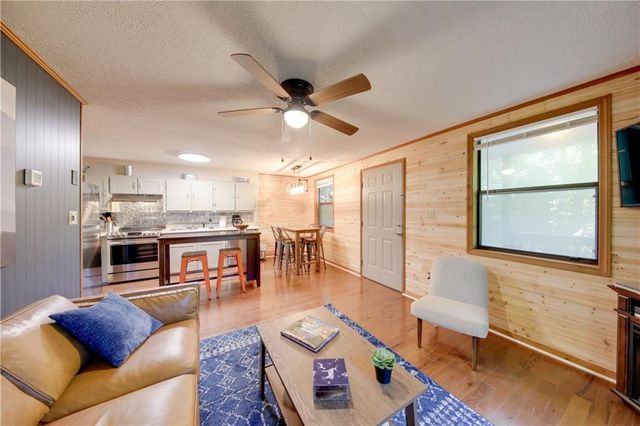 393 Garnet Drive, Ellijay, GA 30540