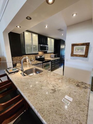 5590 Via Delray B, Delray Beach, FL 33484
