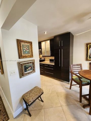 5590 Via Delray B, Delray Beach, FL 33484