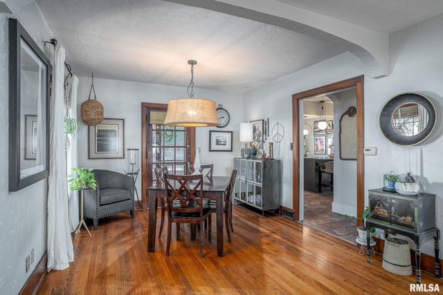 2230 WARREN Street, Davenport, IA 52804