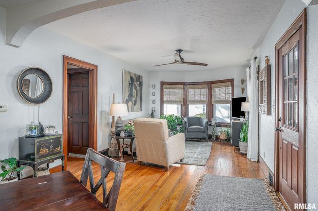 2230 WARREN Street, Davenport, IA 52804