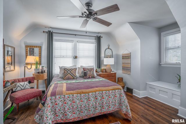 2230 WARREN Street, Davenport, IA 52804