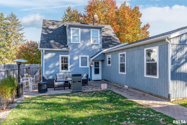 2230 WARREN Street, Davenport, IA 52804