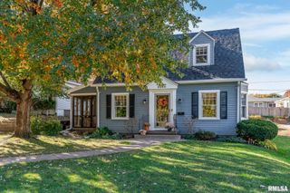 2230 WARREN Street, Davenport, IA 52804