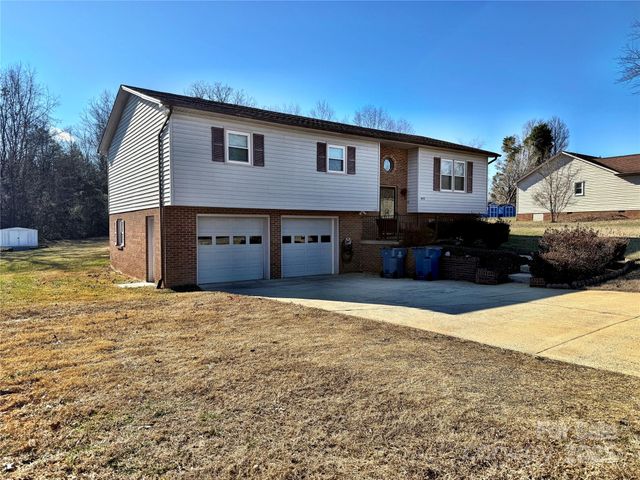 4679 Mayfield Drive, Granite Falls, NC 28630