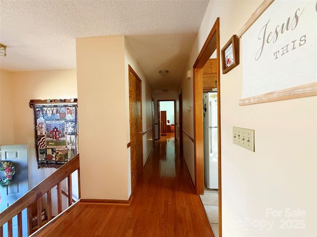 4679 Mayfield Drive, Granite Falls, NC 28630