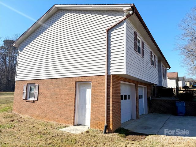 4679 Mayfield Drive, Granite Falls, NC 28630